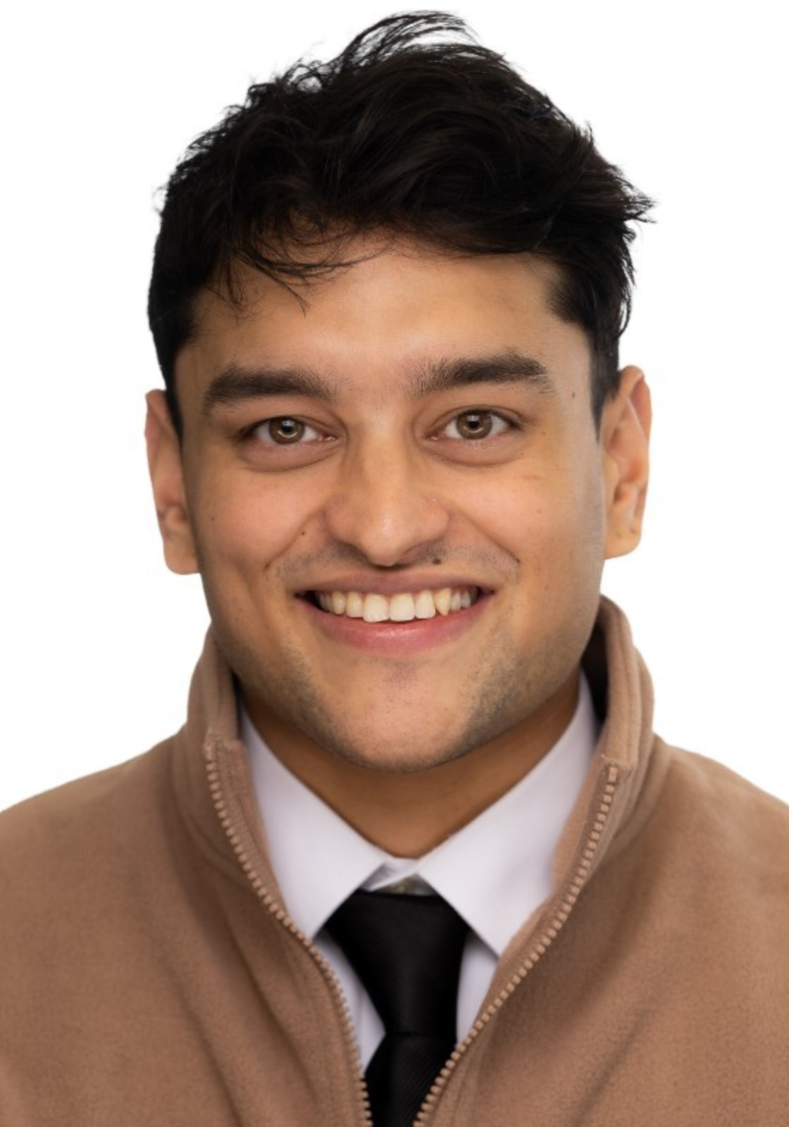 Kiran-Thomson-Senior-Partnership-Director-portrait-eb72f04b6e57f1bbfa5ea0d649c49e38-bk72wxcp69hs